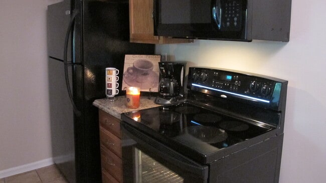 property at 9611 Vinca Cir