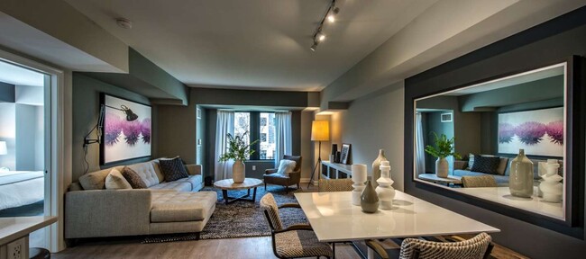 32 Cambridgepark Dr, Unit 1102, Unit 1102