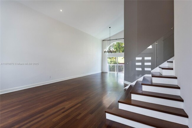 5920 NW 111th Ave in Doral, FL - Building Photo - Building Photo