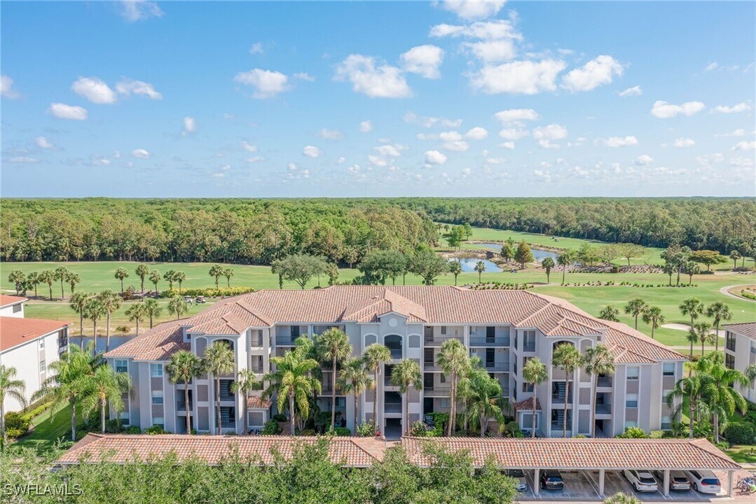 10345 Heritage Bay Blvd in Naples, FL - Foto de edificio