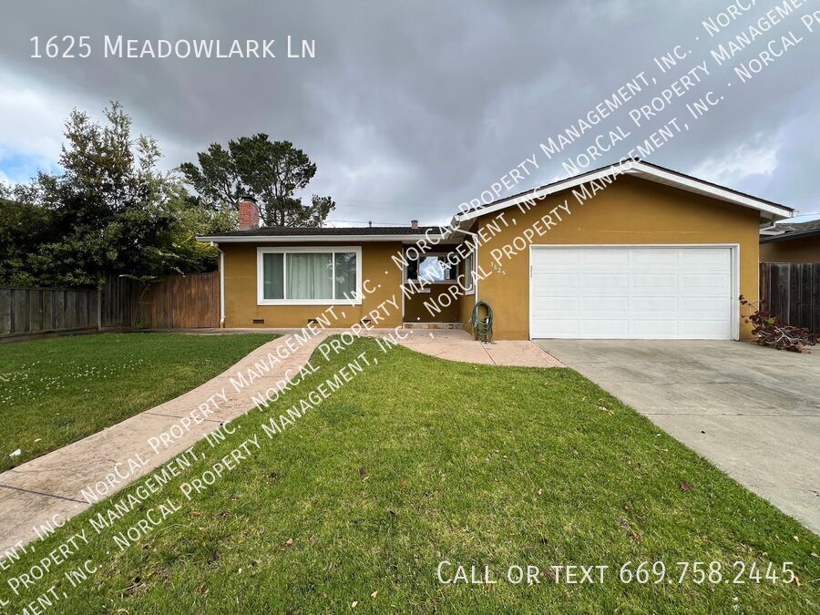 1625 Meadowlark Ln in Sunnyvale, CA - Building Photo