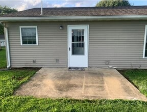 1736 Debbie Ln in Owensville, MO - Building Photo - Building Photo