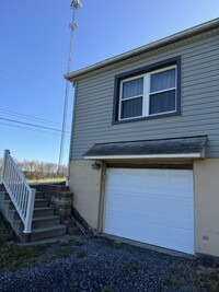 620 Horn Rd, Unit 2 bedroom, hardwood floor in Windber, PA - Building Photo - Building Photo