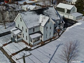 24 Fairview St in Portland, CT - Building Photo