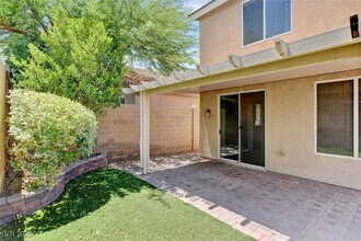 1005 Roaring River Ave, Unit 2-224 in Henderson, NV - Building Photo - Building Photo