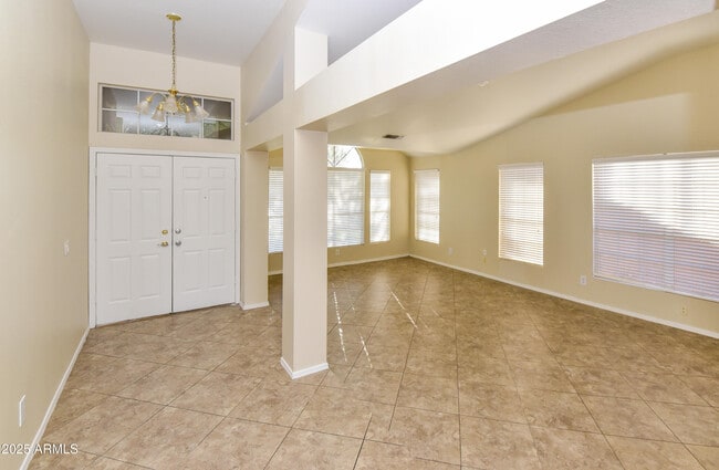 property at 1360 N Brentwood Pl