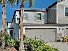 2856 Coach Manors Way in New Port Richey, FL - Building Photo