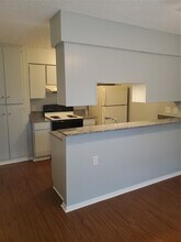 8110 Sonnet Ave in Austin, TX - Foto de edificio - Building Photo