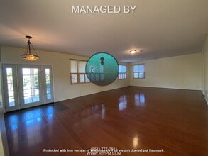 1375 Williamsburg Ln in Corona, CA - Building Photo - Building Photo