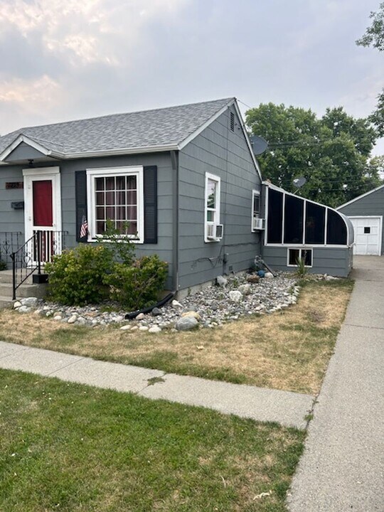 1229 Avenue F in Billings, MT - Building Photo