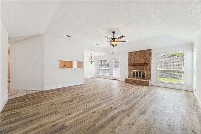 16710 Barkentine Ln in Friendswood, TX - Building Photo - Building Photo