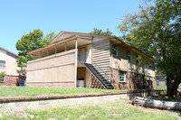 Falls Creek Apartments in Oklahoma City, OK - Foto de edificio - Building Photo