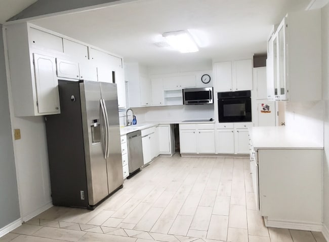 8620 Chateau Cir in Beaumont, TX - Building Photo - Building Photo