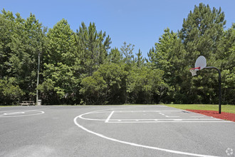 Royal Point Apartments in Kingsland, GA - Building Photo - Building Photo