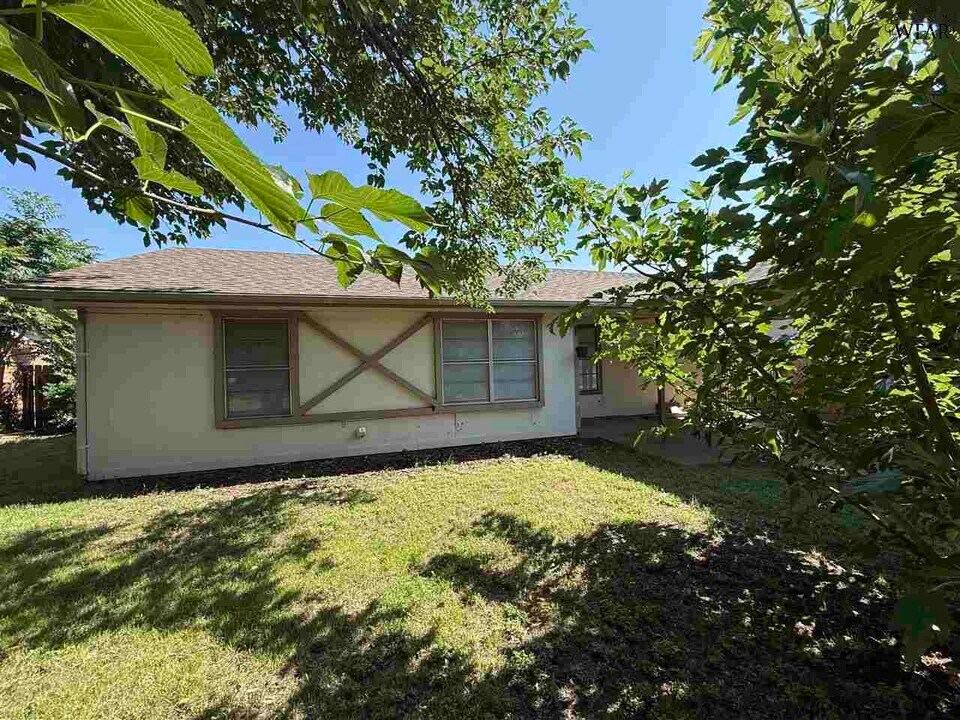 3031 Stearns Ave in Wichita Falls, TX - Foto de edificio