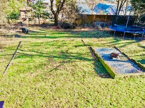 6749 Eastern Ave, Unit B in Takoma Park, MD - Foto de edificio - Building Photo