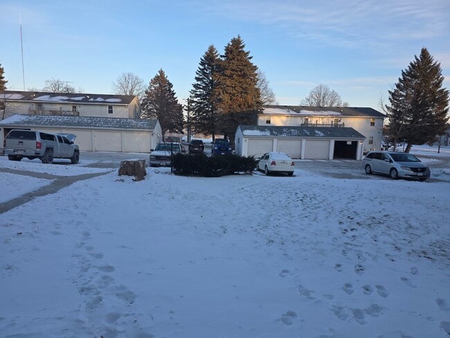 466 Appleton St, Unit 466B in Plymouth, WI - Building Photo - Building Photo