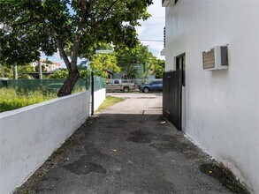 131 NE 77th St in Miami, FL - Building Photo - Building Photo