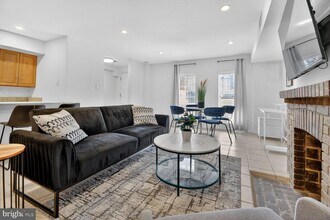 1339 Corcoran St NW in Washington, DC - Building Photo - Building Photo