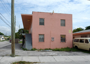 2601 NW 1st Ave in Miami, FL - Building Photo - Building Photo