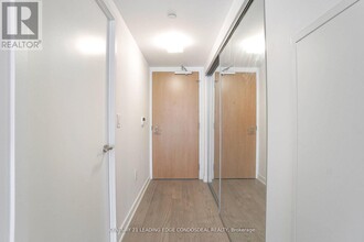 11-3711 Wellesley St W in Toronto, ON - Building Photo - Building Photo