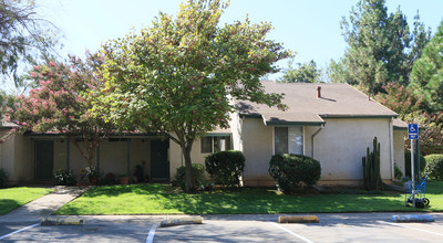 Valley Oaks in Galt, CA - Building Photo - Building Photo