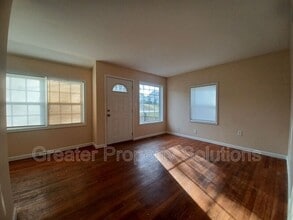 412 W South St in Crown Point, IN - Building Photo - Building Photo