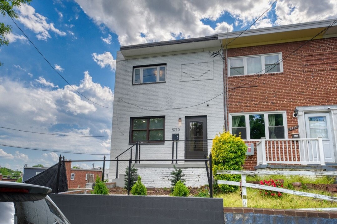 5710 Eastern Ave NE in Washington, DC - Building Photo