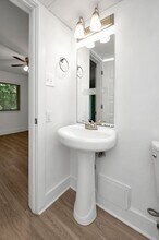 Towncrest Apartments in Birmingham, AL - Building Photo - Interior Photo