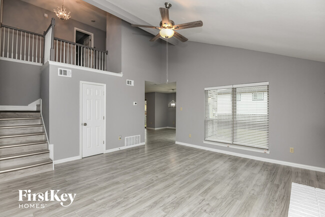 1718 Stoneway Dr in Grapevine, TX - Building Photo - Building Photo