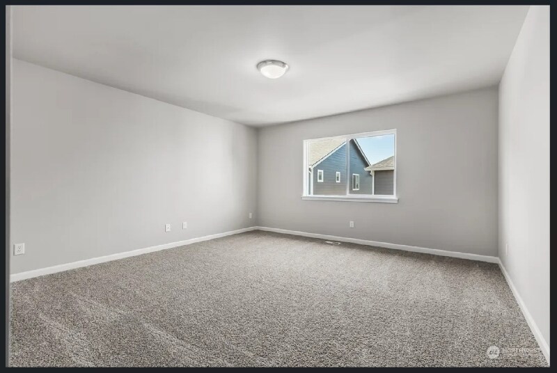 16210 9th Ave E in Spanaway, WA - Building Photo