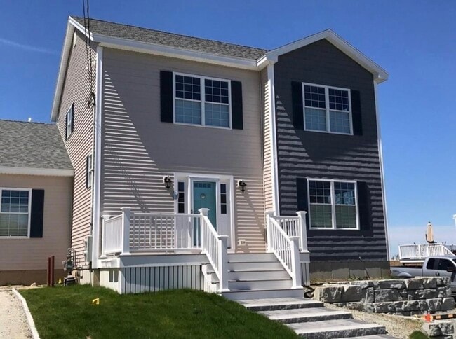 property at 15 10th Ave