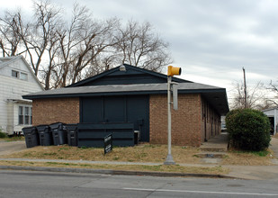 2536 E 6th St in Tulsa, OK - Building Photo - Building Photo