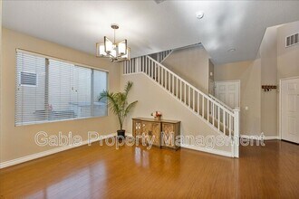 27512 Midas Ln in Santa Clarita, CA - Building Photo - Building Photo