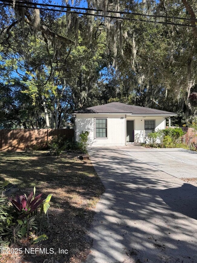 241 Pecan St in Jacksonville, FL - Building Photo - Building Photo