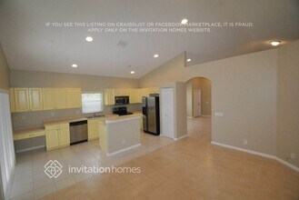 7751 Colony Lake Dr in Boynton Beach, FL - Building Photo - Building Photo