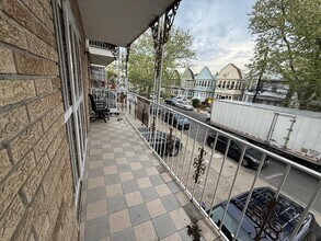 19 Roosevelt Ave in Jersey City, NJ - Building Photo - Building Photo