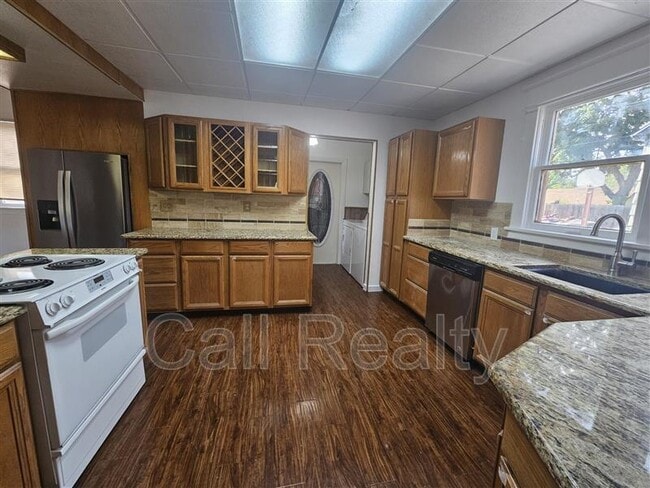 property at 3603 N Atlantic St