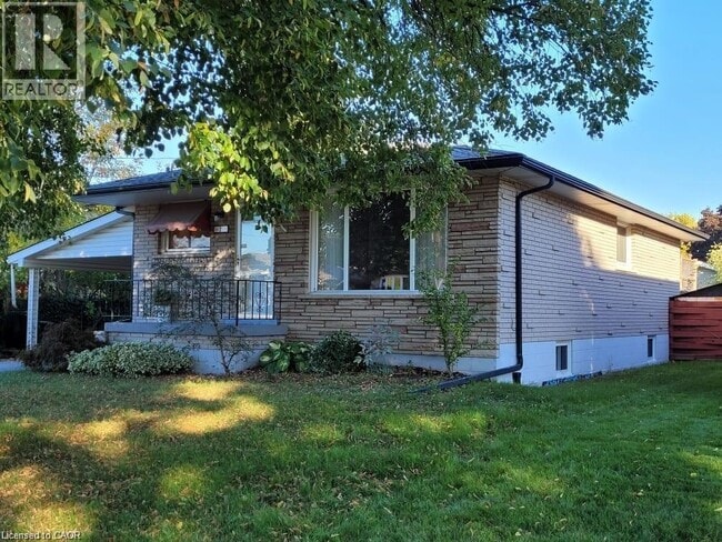 property at 25 Greeningdon Dr