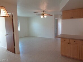 2106 SW 51st St in Cape Coral, FL - Building Photo - Building Photo