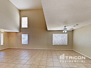 6570 Cameron Peak Ct in Las Vegas, NV - Building Photo - Building Photo