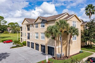 Residences at Sabal Point in Longwood, FL - Building Photo