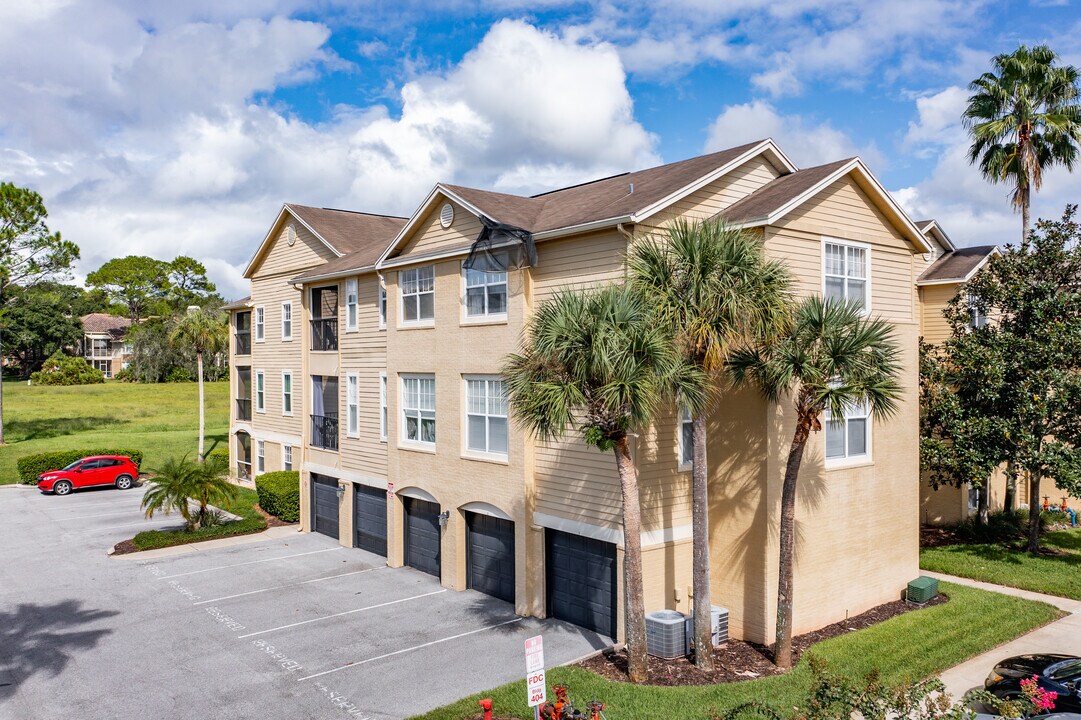 Residences at Sabal Point in Longwood, FL - Building Photo