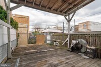 2629 E Madison St photo'