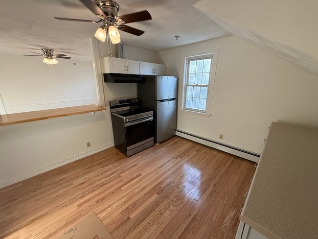 62 South St, Unit 62r South