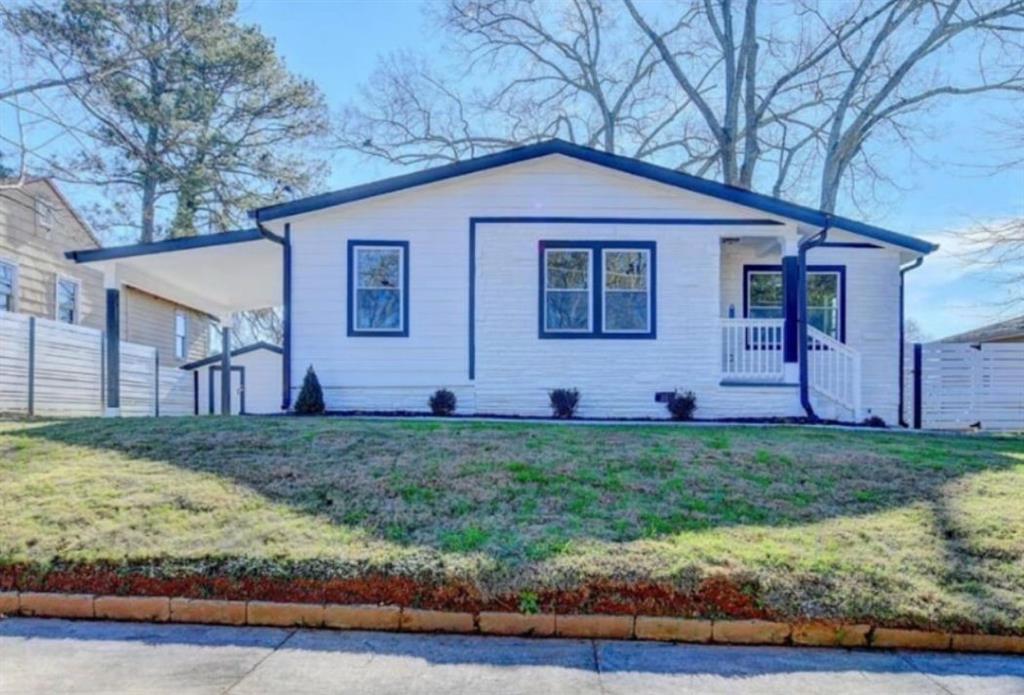 1960 John Calvin Ave in College Park, GA - Building Photo