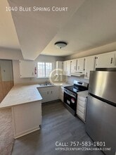 1040 Blue Spring Ct in Virginia Beach, VA - Building Photo - Building Photo