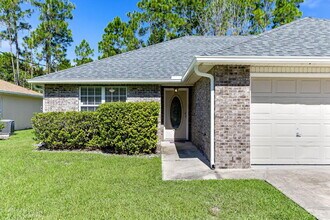 115 Brunswick Ln in Palm Coast, FL - Building Photo - Building Photo