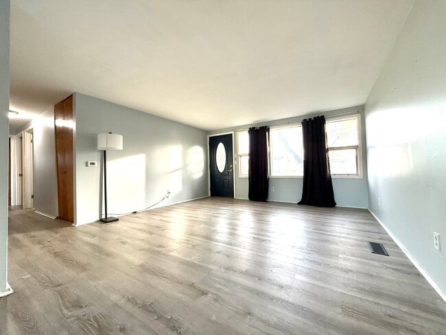 2626 Corvalis Ave in Fort Wayne, IN - Building Photo - Building Photo