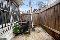 708 N Duncan St photo'